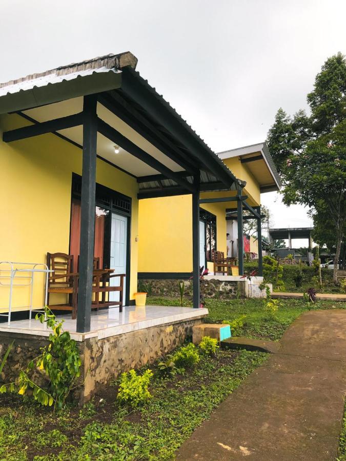 Achita Cottages เซอนารู ภายนอก รูปภาพ