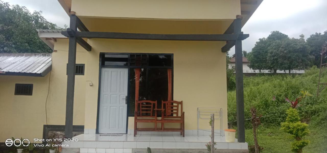 Achita Cottages เซอนารู ภายนอก รูปภาพ